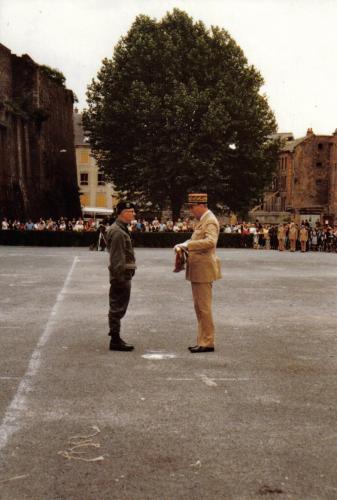 Le Général roule l'Etendard