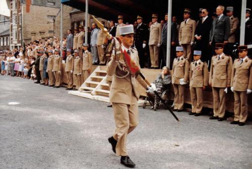 L'aide de camp du Général emporte l'Etendard