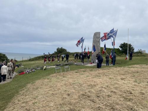 Arrivée au monument des Ecossais